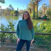 Profesora de inglés imparte clases para niños o adolescentes de todas las edades